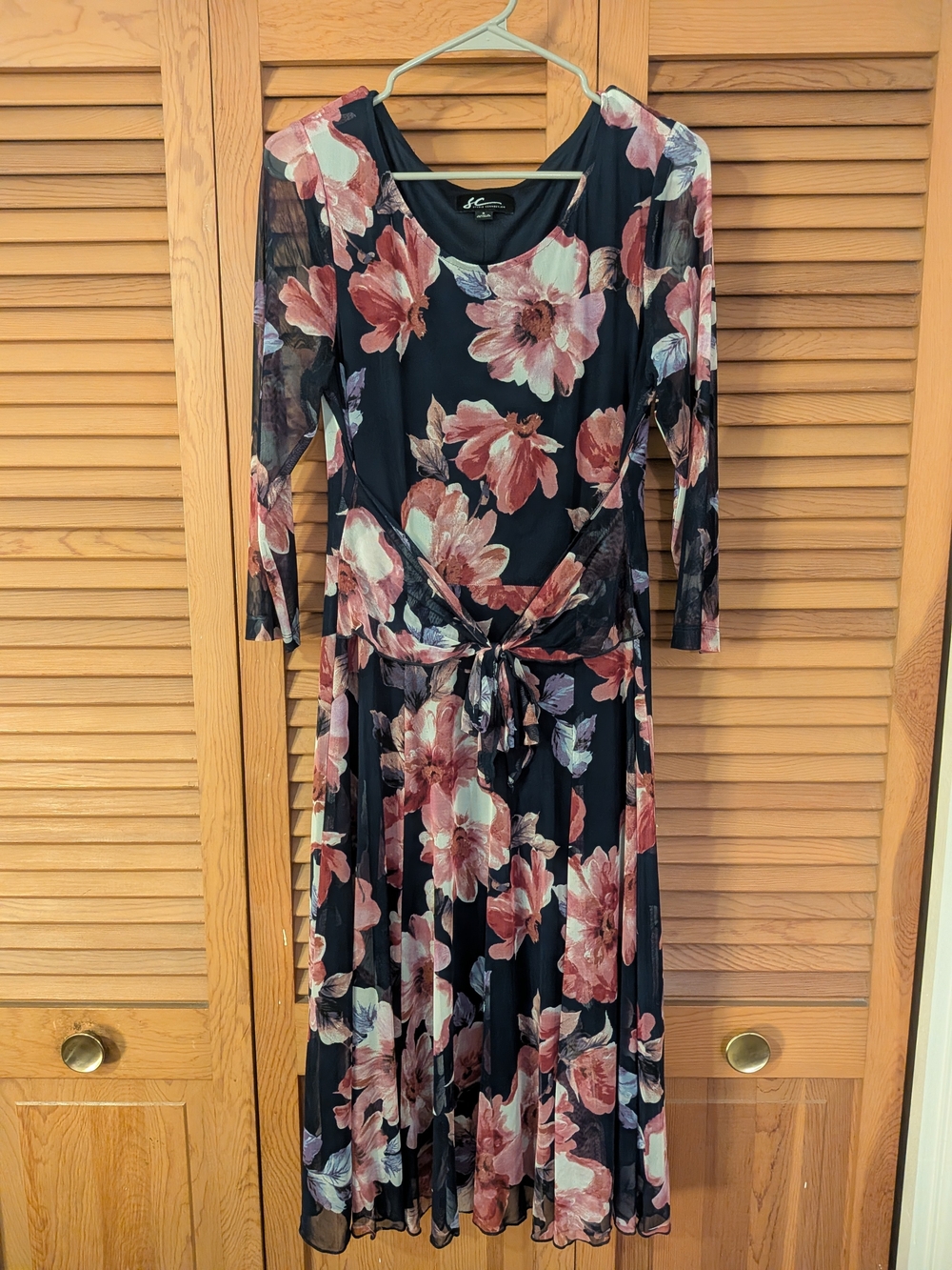 Studio Connection Navy Floral Tie-Waist Midi Dress